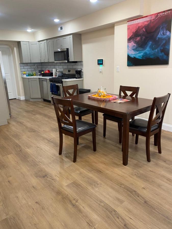 Private Room In South Philly Near Arenas! Filadélfia Exterior foto