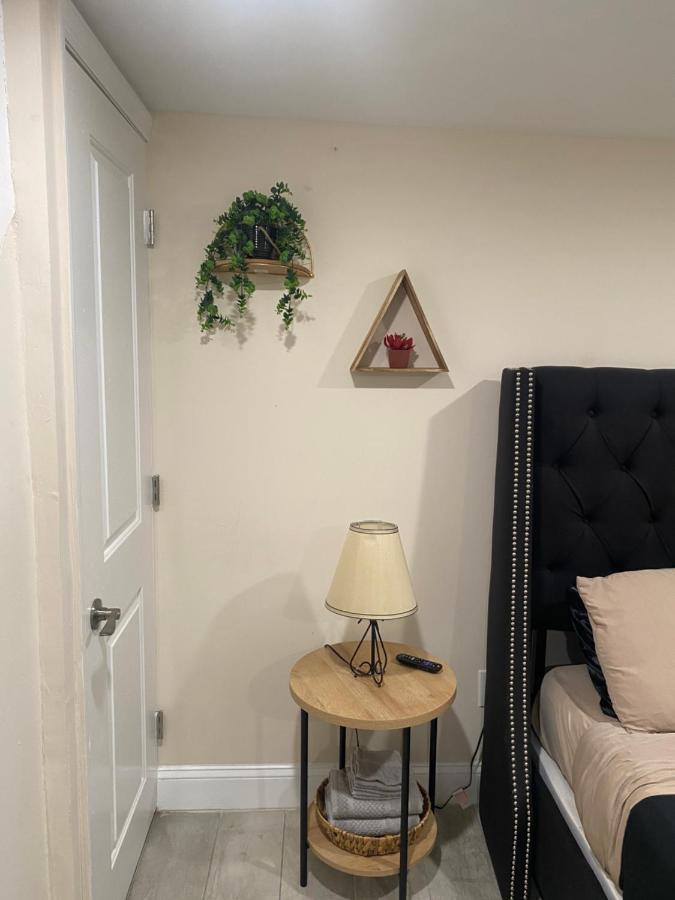 Private Room In South Philly Near Arenas! Filadélfia Exterior foto